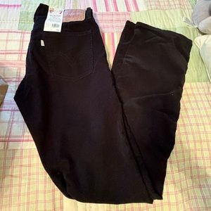 NWT Levi’s Women’s Black 514 Slim Straight W: 32 L: 34